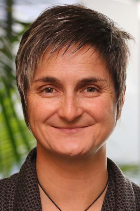 Hana O'Regan_